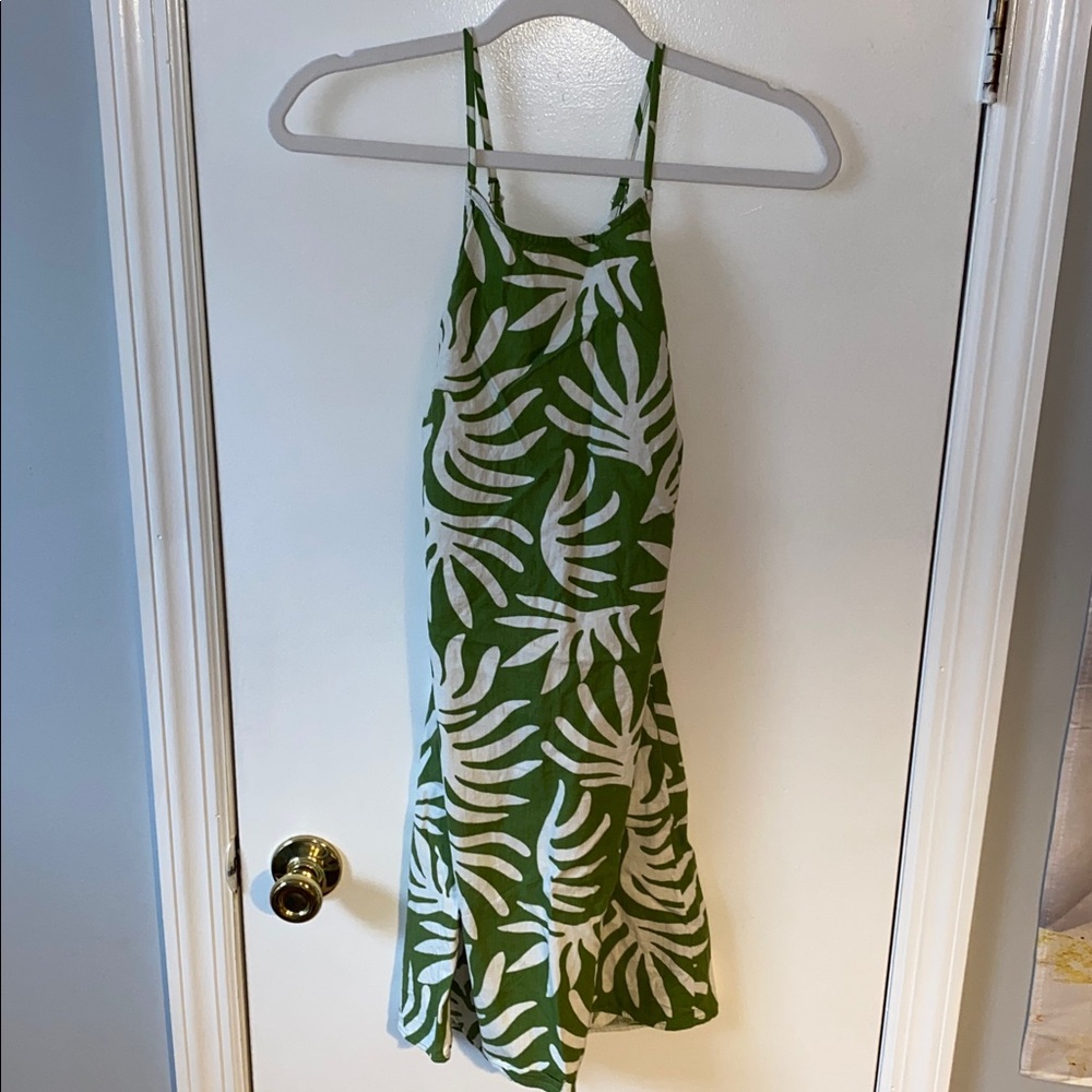 Leaf Pattern Dress - Picture 6 of 9
